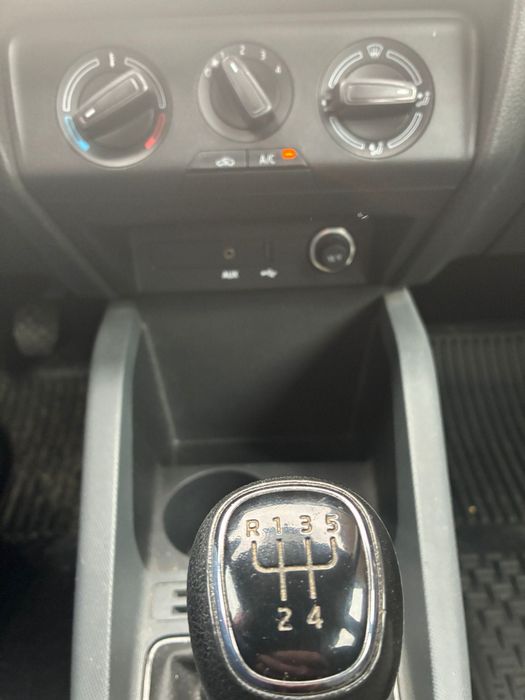 Se vinde Skoda Fabia 1.4 Diesel 2015