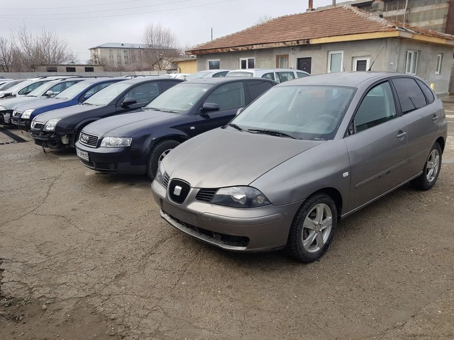 USA DREAPTA FATA/USA DREAPTA SPATE/CAPOTA FATA/HAION CU LUNETA SEAT IBIZA 2004 NEGRU/GRI