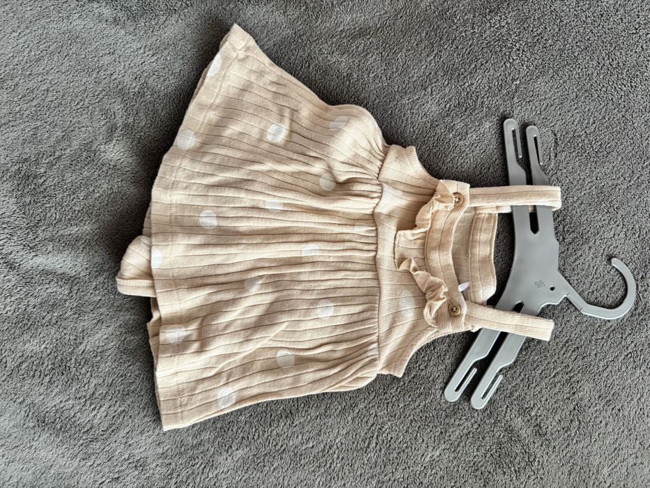 Детски дрехи.