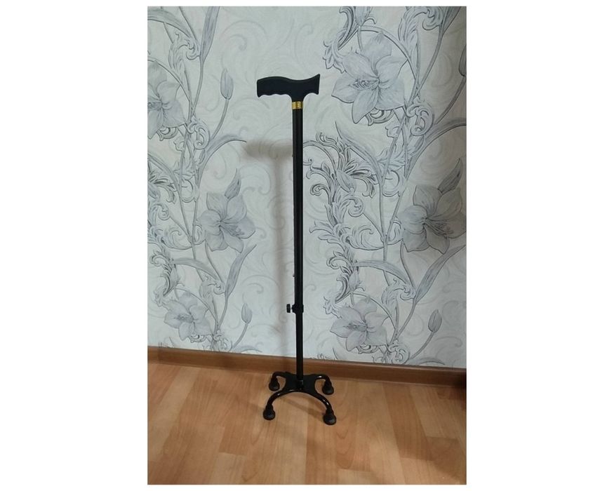 Доставка. Металлическая трость 4 ножки, четырёхопорный костыль