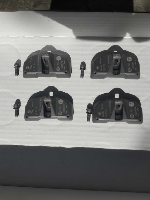 Vând senzor de presiune roți pentru Audi