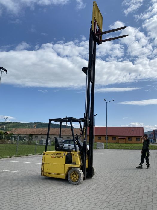 De vanzare sau de inchiriat stivuitor electric