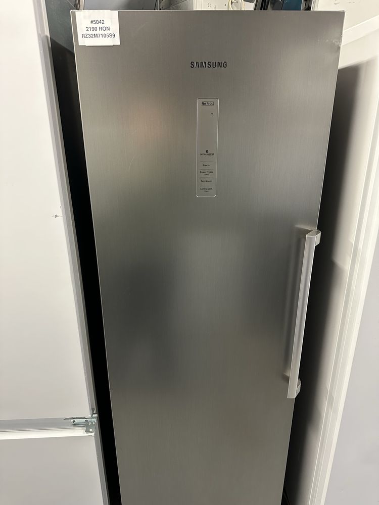 Congelator vertical Samsung RZ32M7105S9EF