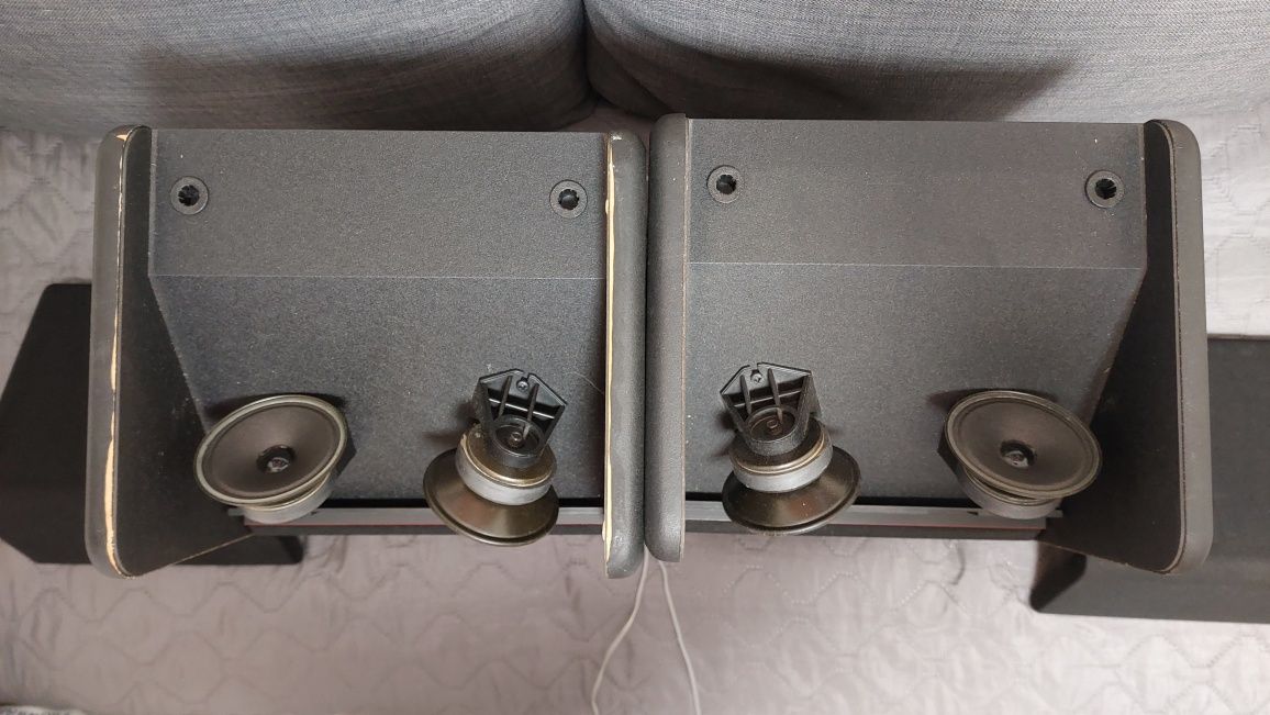 Колони Bose 305 Direct Reflecting много запазени и мощни