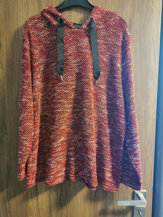 De vânzare bluza dama cu gluga