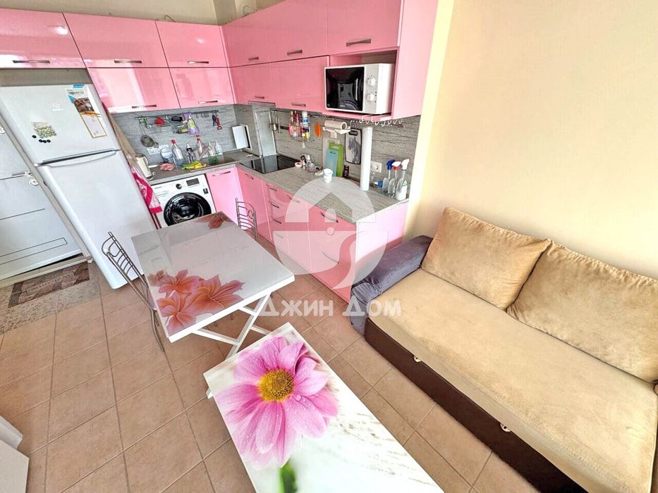 Продава се Двустаен апартамент в к.к. Слънчев бряг - 63 кв.м за 1508 €/кв.м - Снимка #1