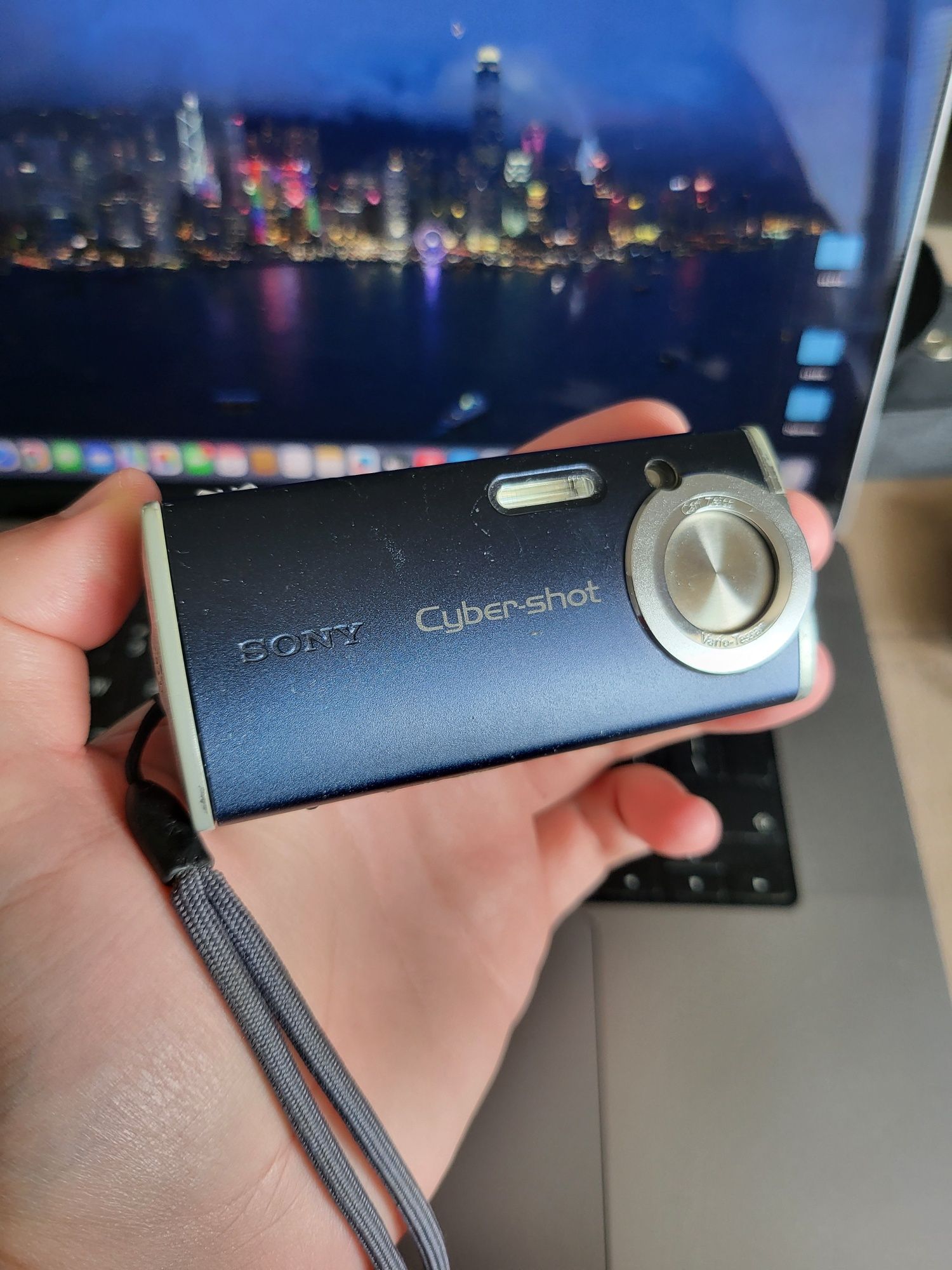 Sony Cyber shot DSC-L1 ретро