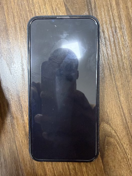 Iphone 13 в хорошем состоянии