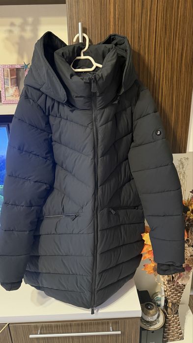 Geaca cu gluga XL dama premium Canada Ookpik May Ahn