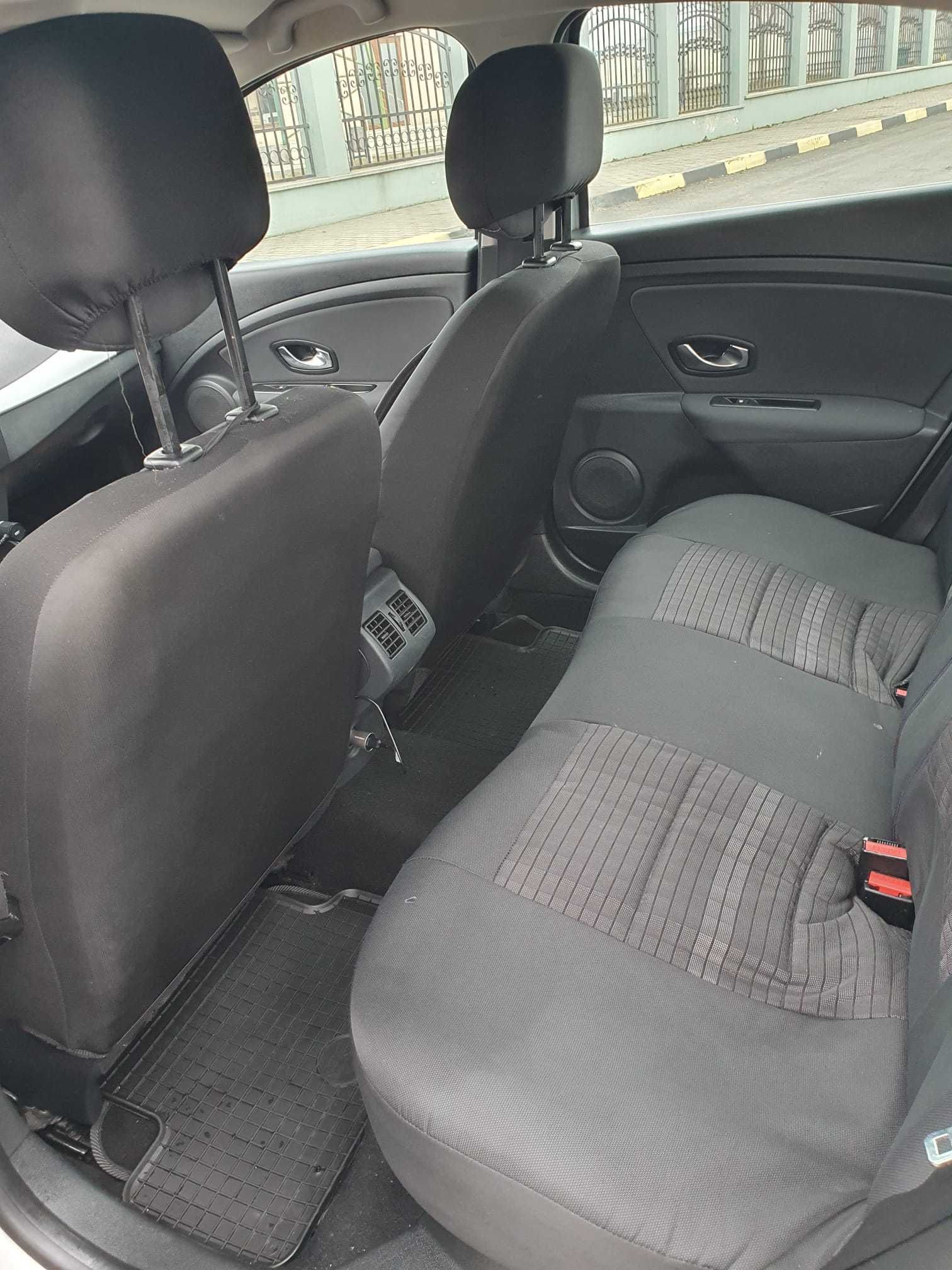 Vand auto Renault Fluence
