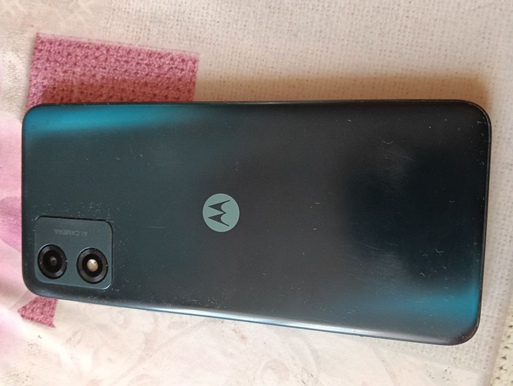 Motorola E13-с гаранция
