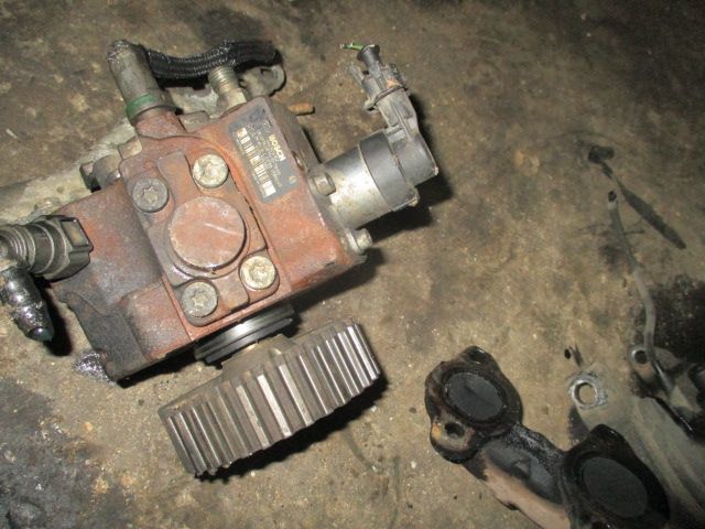 Pompa inalta injectie motorina Ford Focus 2 motor 1,6 diesel TDCI