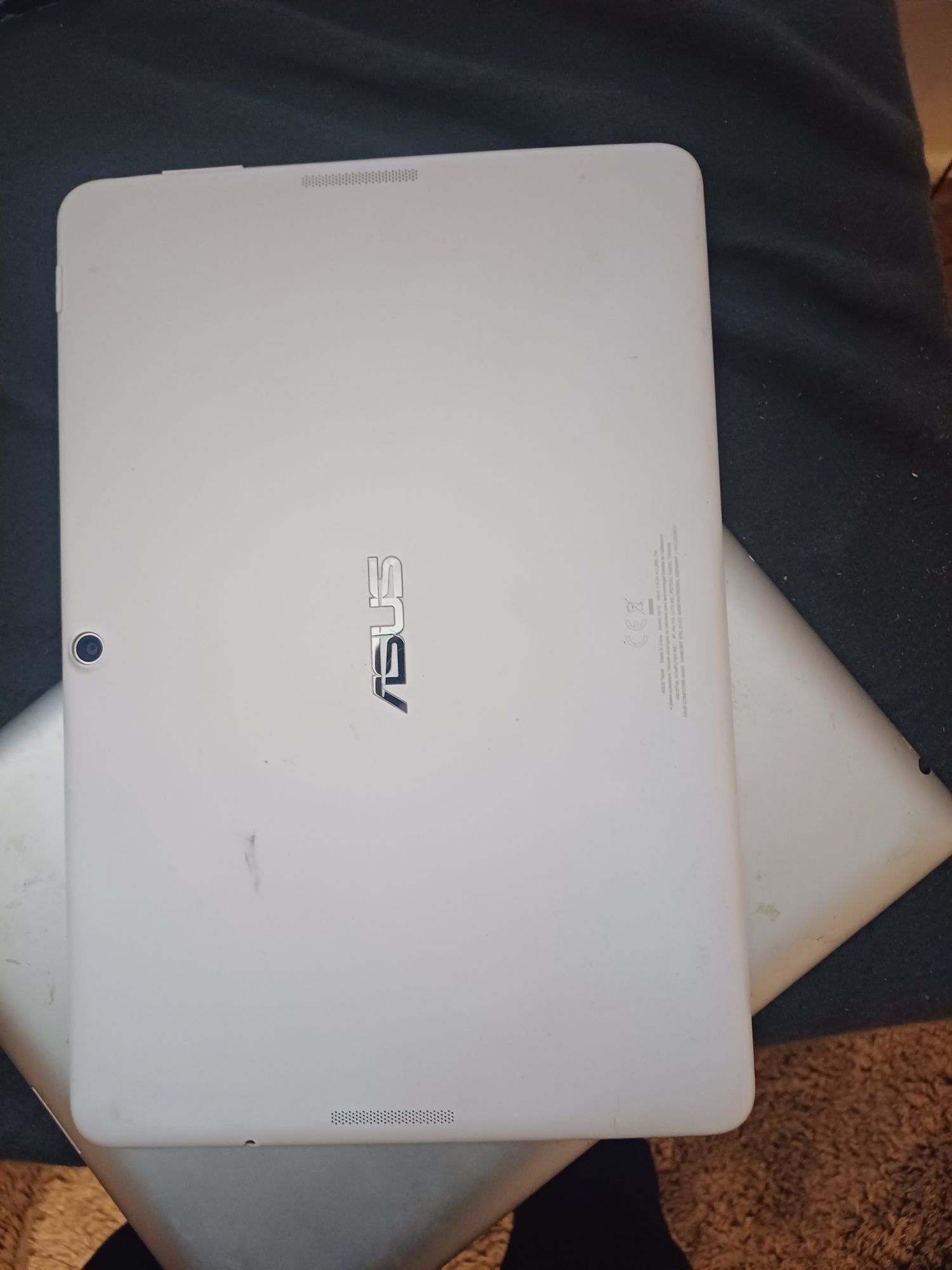 Vând 3 tablete în stare de funcționare   nu am.incarcatoare la ele