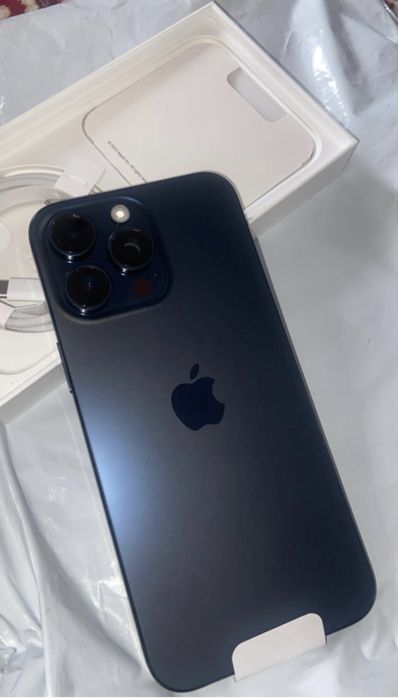 Продам Iphone 15 pro max 512 gb