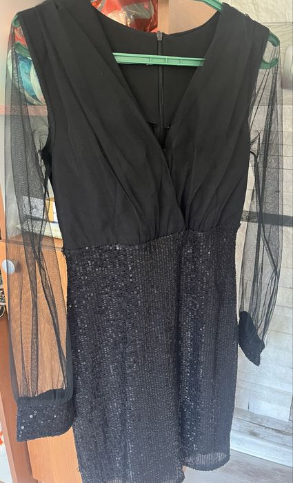 Рокли с пайети – стил и блясък