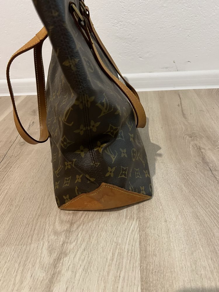 Продавам чанта Louis Vuitton