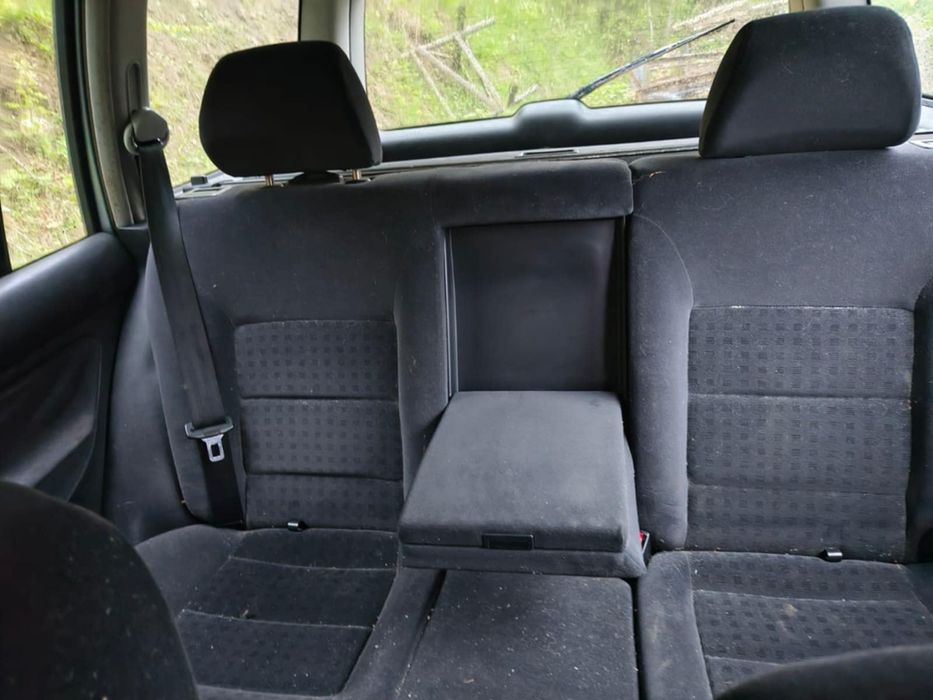 Vând golf 4 pentru dezmembrări,  1.9 Alh, an 2001