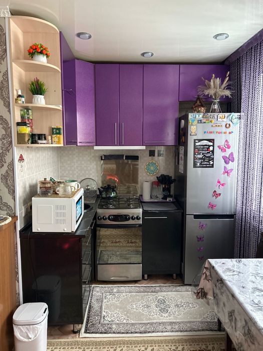 Продам кухонный гарнитур не дорого