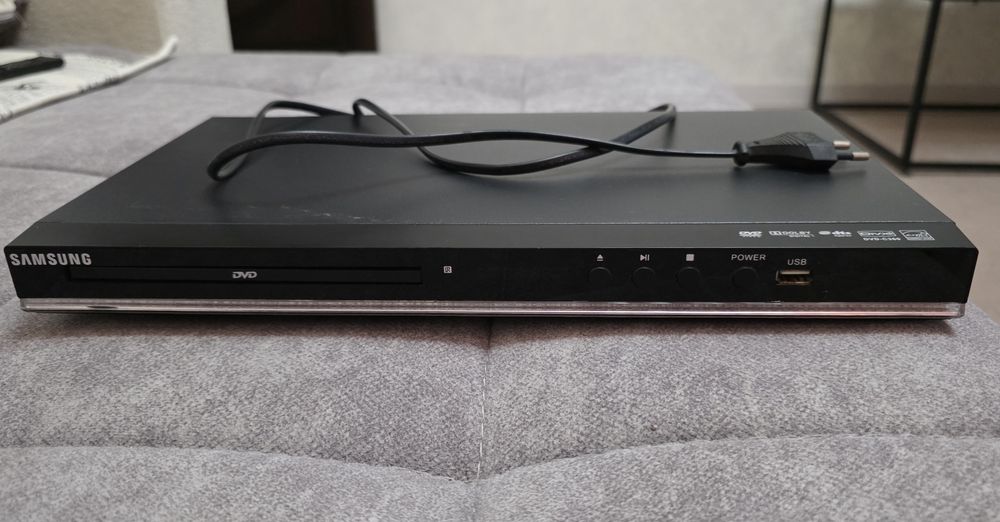 DVD плеер samsung, в отличном состоянии