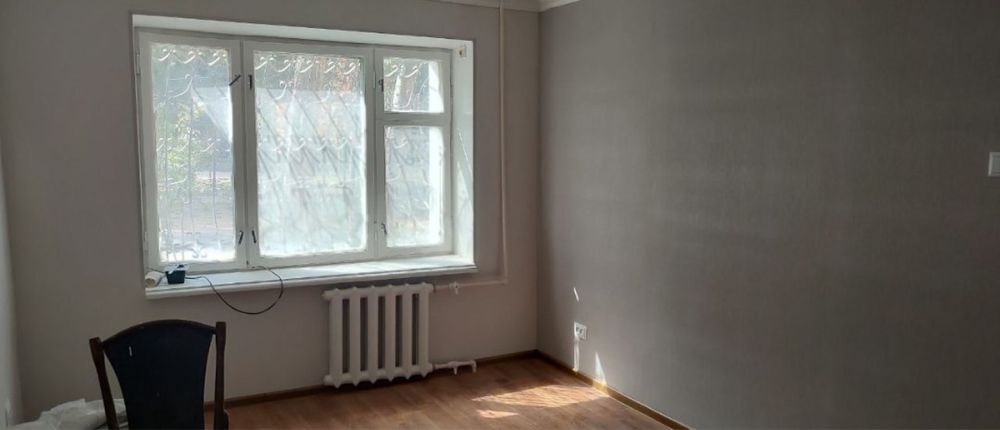 ~1/1/4 Чиланзар 9 квартал ор:РОВД продаётся квартира