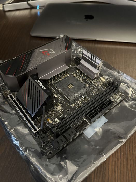 Asrock X570 Phantom Gaming-ITX/Tb3