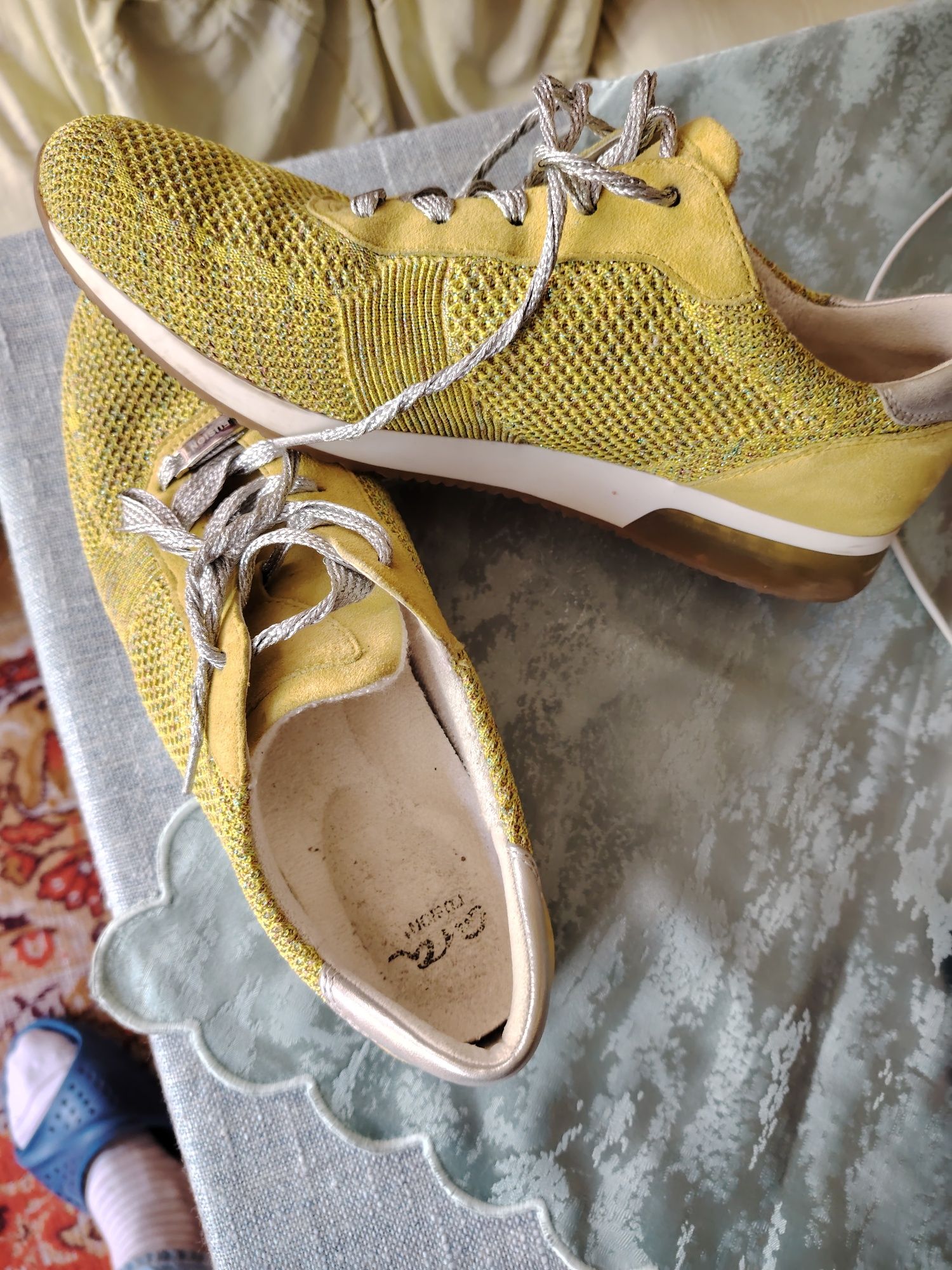 Дамски маратонки марка Asics