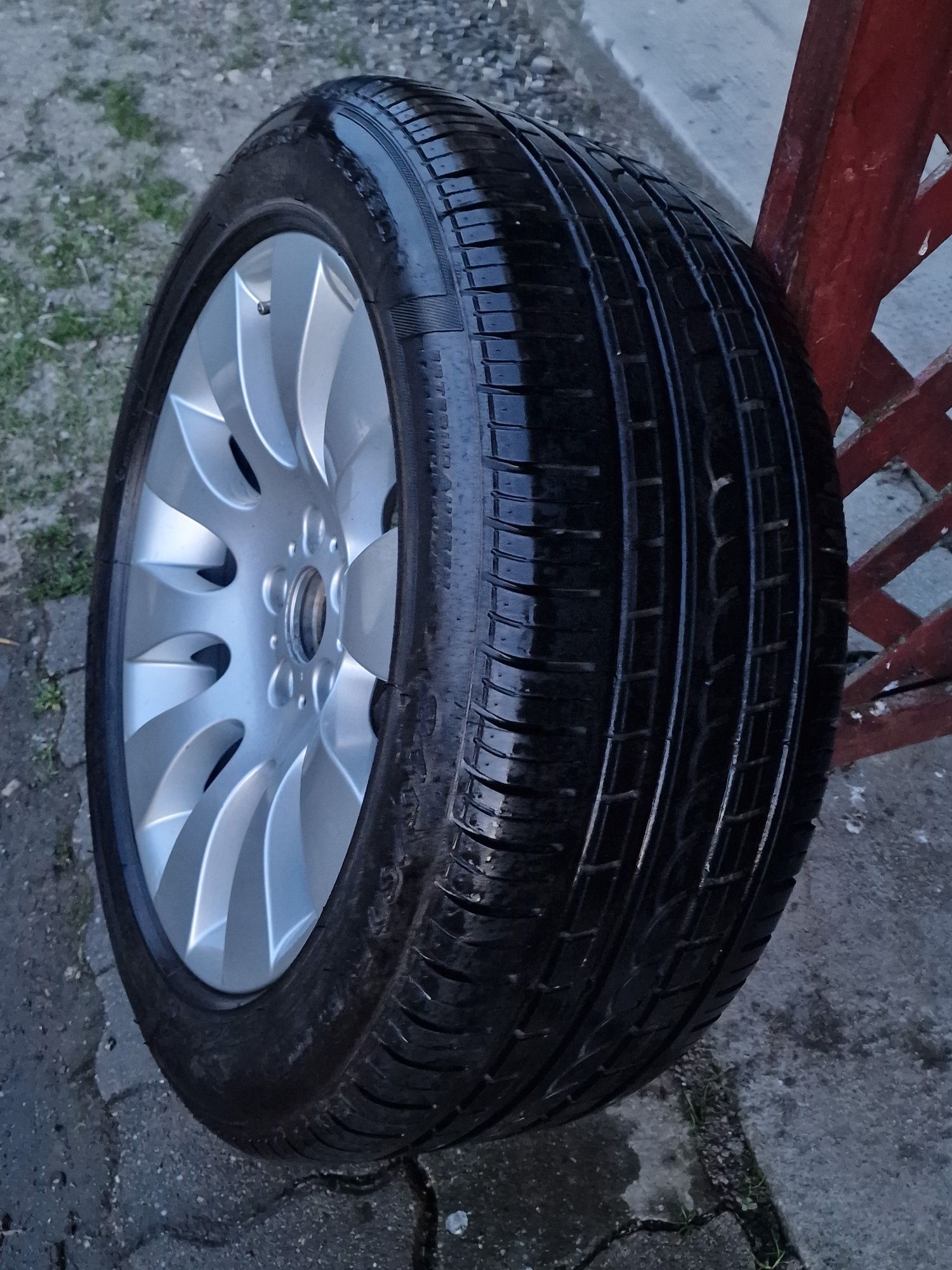 Janta Aluminium cu Anvelopa Pirelli pt BMW, 245/50/18 100W