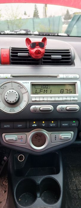 Автомобил Honda jazz
