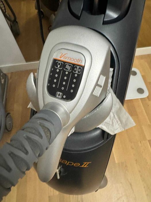 De vanzare aparat remodelare corporala Velashape II