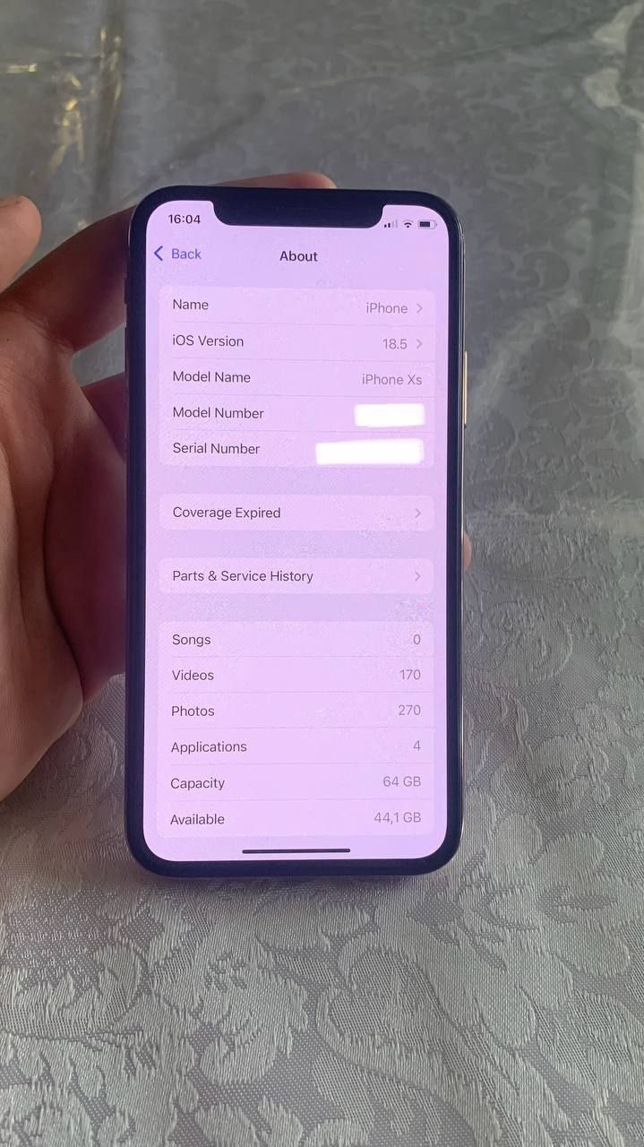 Iphone xs 64 gb.