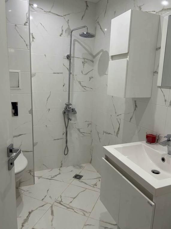 Дава се под наем Тристаен апартамент в Пловдив, Тракия - 110 кв.м за 1000 € - Снимка #10