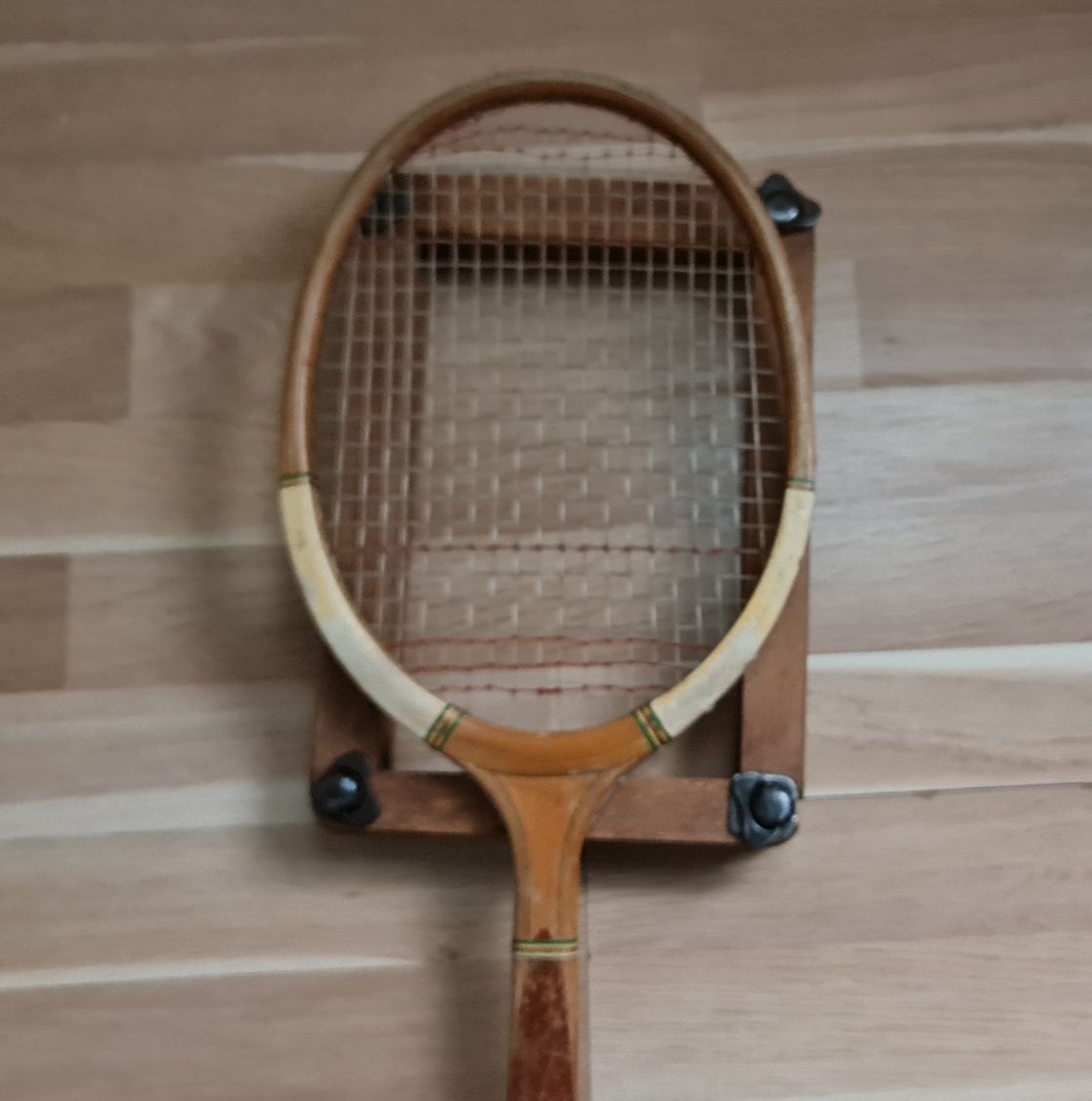 Vintage тенис ракета с преса Slazenger