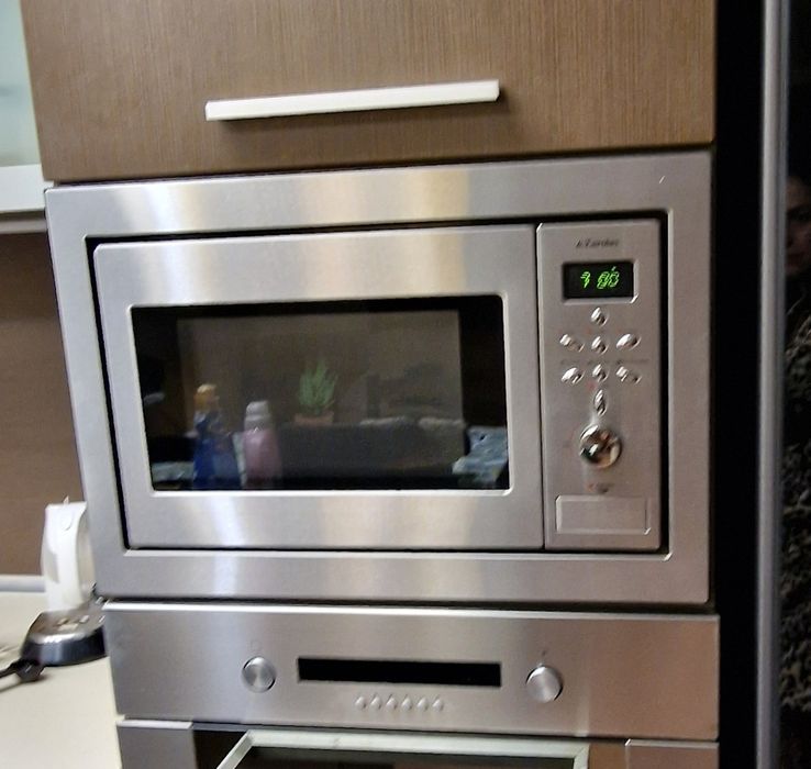 Микровълнова печка за вграждане Евролукс