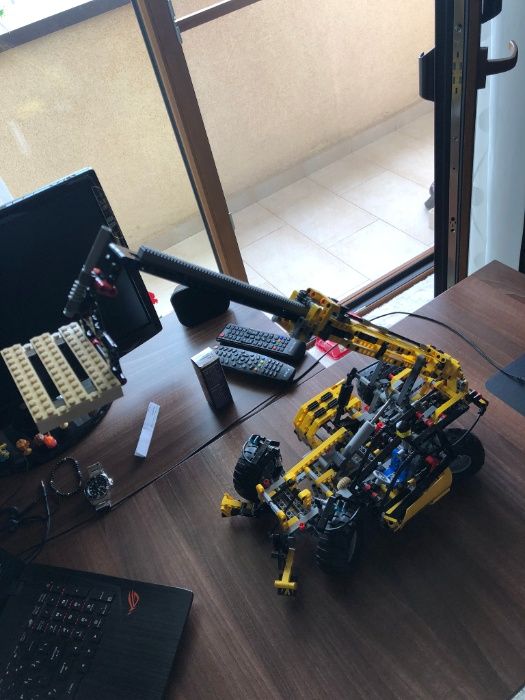 Lego Technic Telescopic Handler 8295