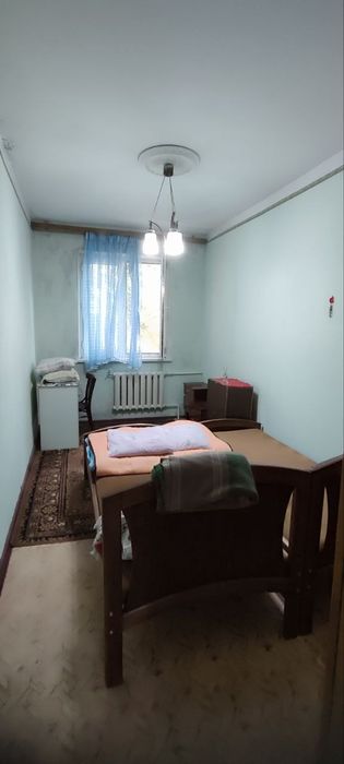 Продаётся квартира Чиланзар 18 квартал 2/4/4 панель