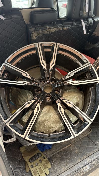 Продам два  диска бмв х7. 22 bmw
