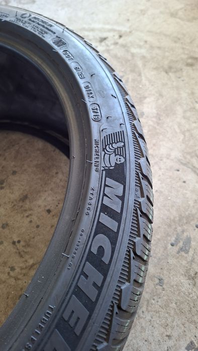 1buc 295 35 R21 Michelin iarna M+S caucicuc anavelo