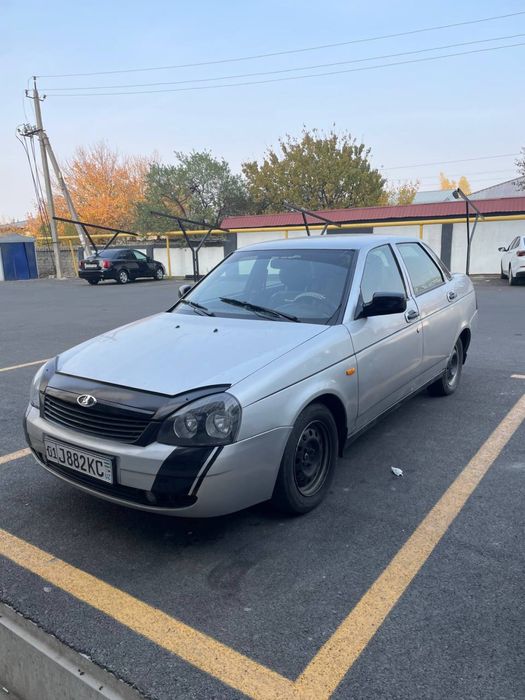 Продается Приора и на вариант