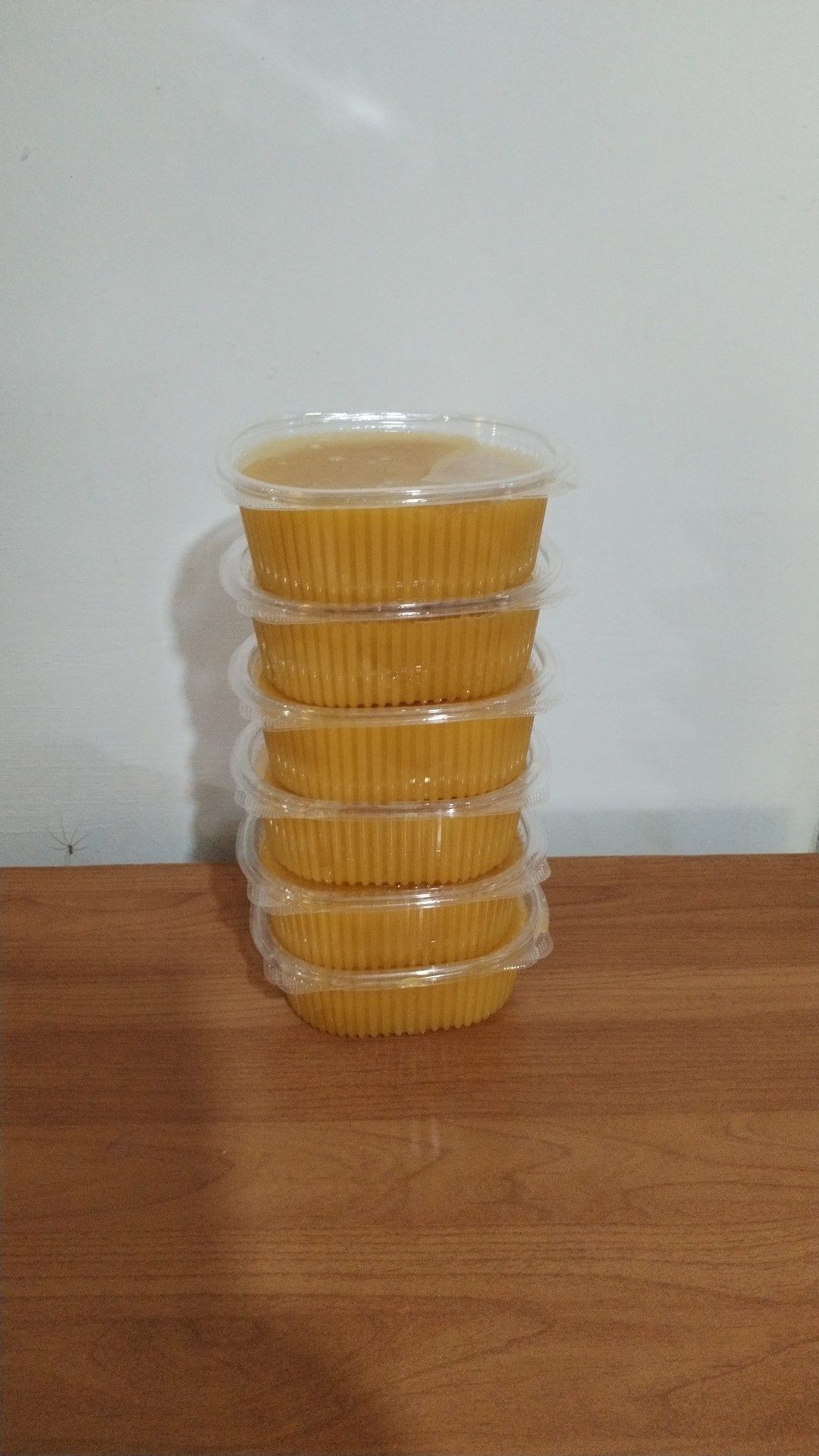 Продается  мёд  подсолнух 3000 кг.