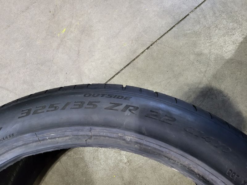 325/35/22 PIRELLI 2бр