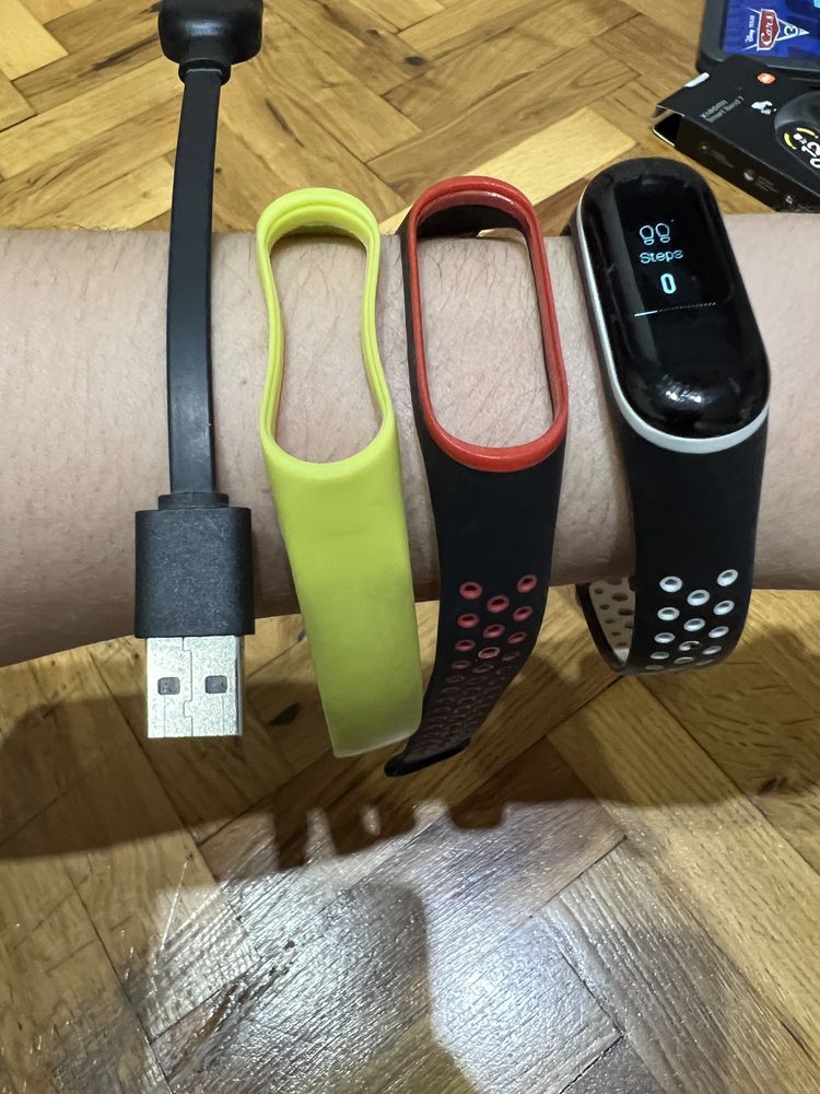 Mi Band 3 + 2 каишки за него