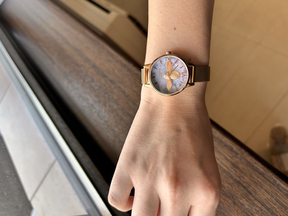 Часовник Olivia Burton