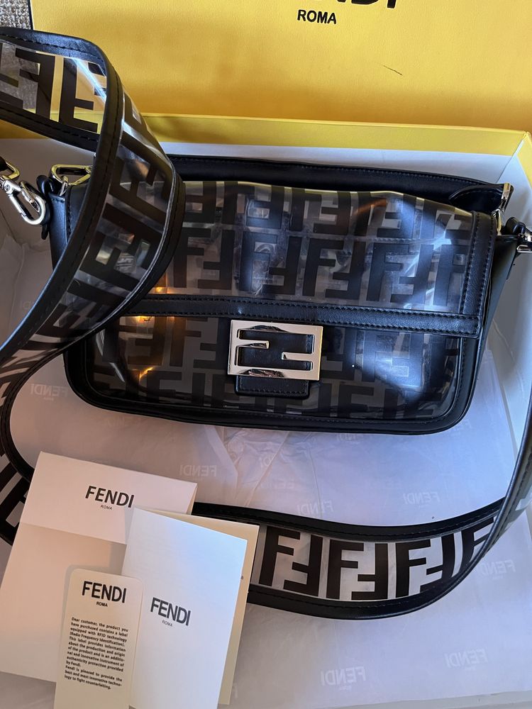 Fendi baguette оригинлна чанта