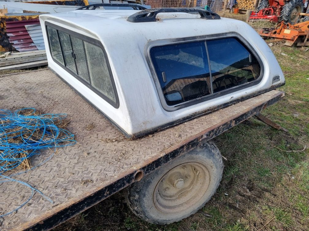 Hardtop Lada Hilux