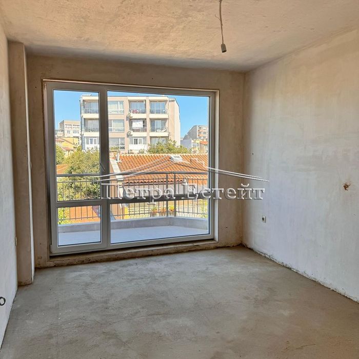 Продава се Двустаен апартамент в Варна, Колхозен пазар - 68 кв.м за 1692 €/кв.м - Снимка #5