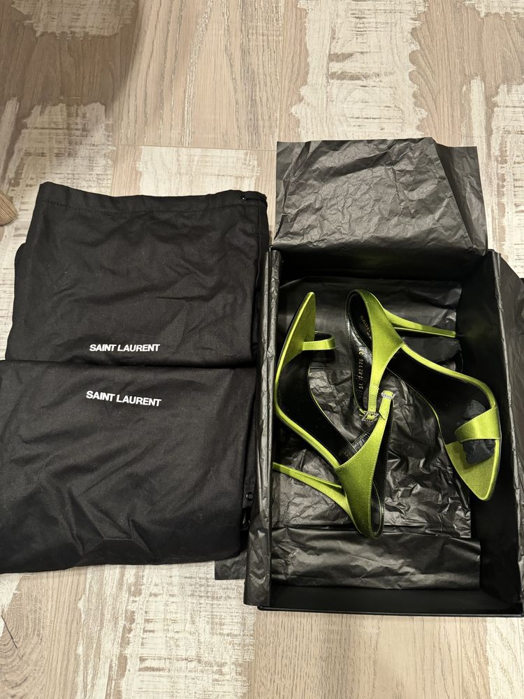 Saint Laurent обувки на ток сатен