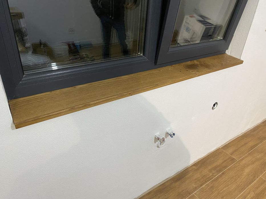 Glafuri din lemn masiv – realizate pe comandă, finisate profesional