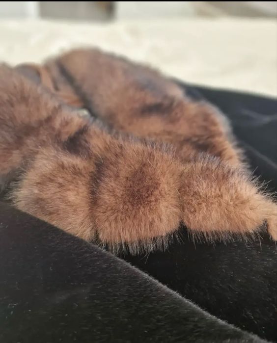 Эко шуба в отличном состоянии