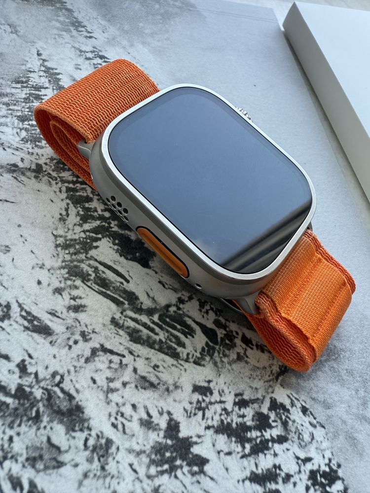 Apple Watch Ultra 1