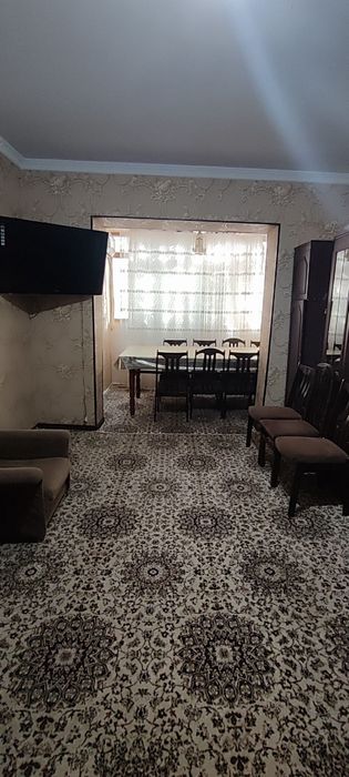 Пахтазор мкр Наво маркет 2-этаж 3 хонали урта катор Барча жихози билан